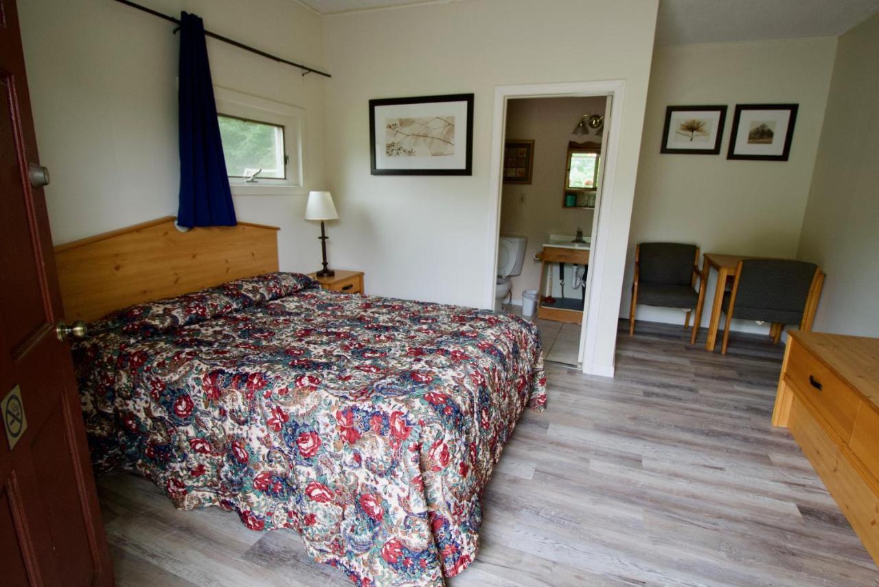 Oakdell Motel Waterford Ct Dış mekan fotoğraf