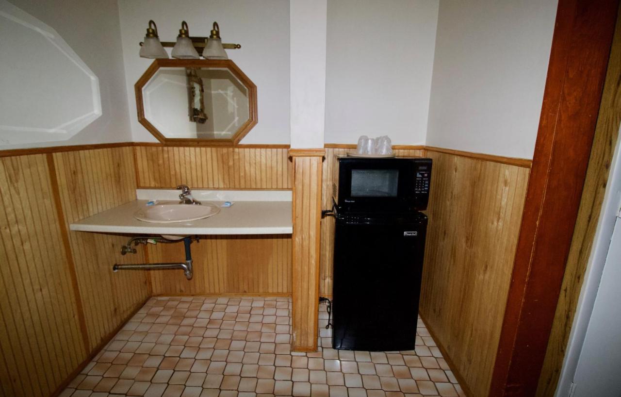 Oakdell Motel Waterford Ct Dış mekan fotoğraf