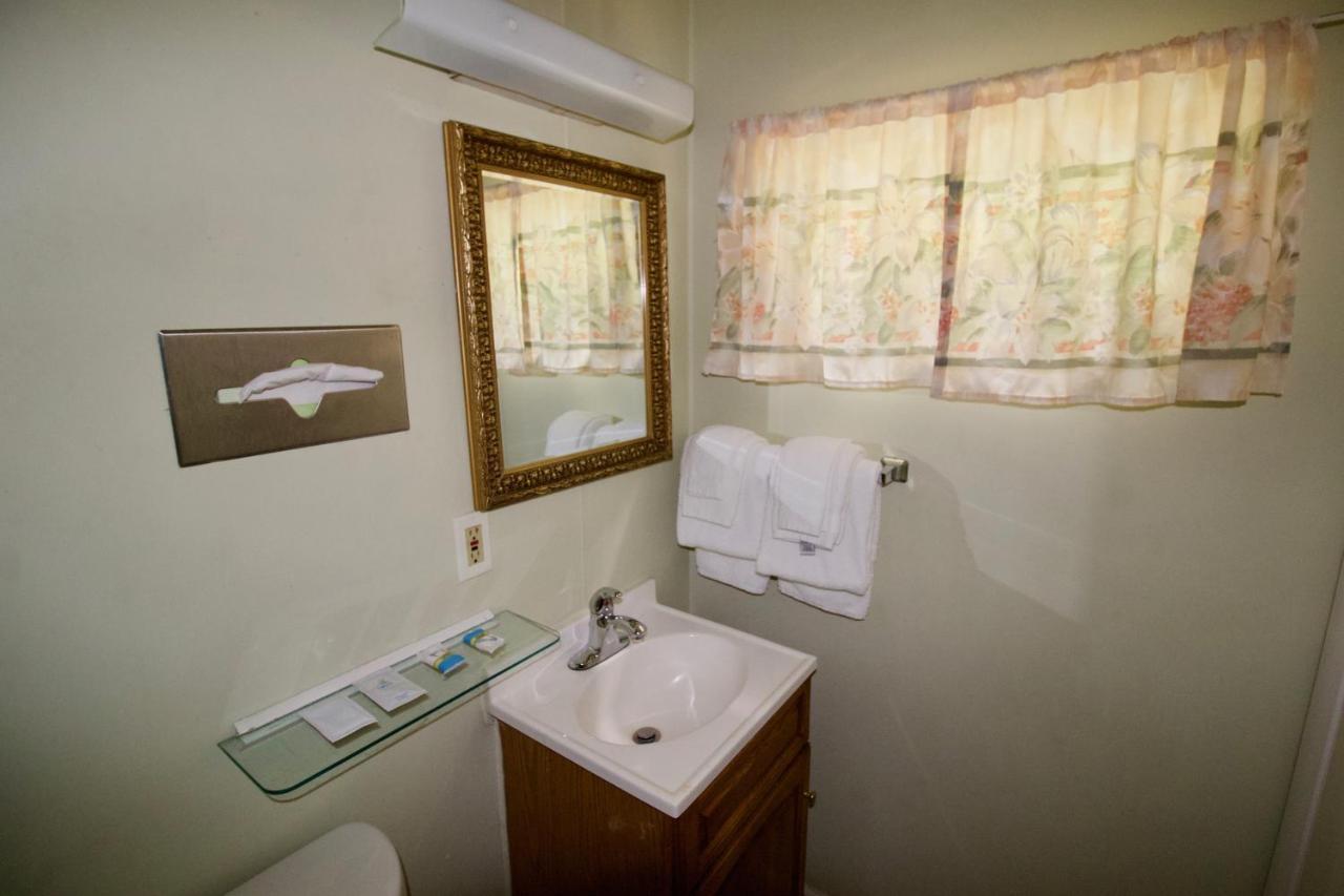 Oakdell Motel Waterford Ct Dış mekan fotoğraf