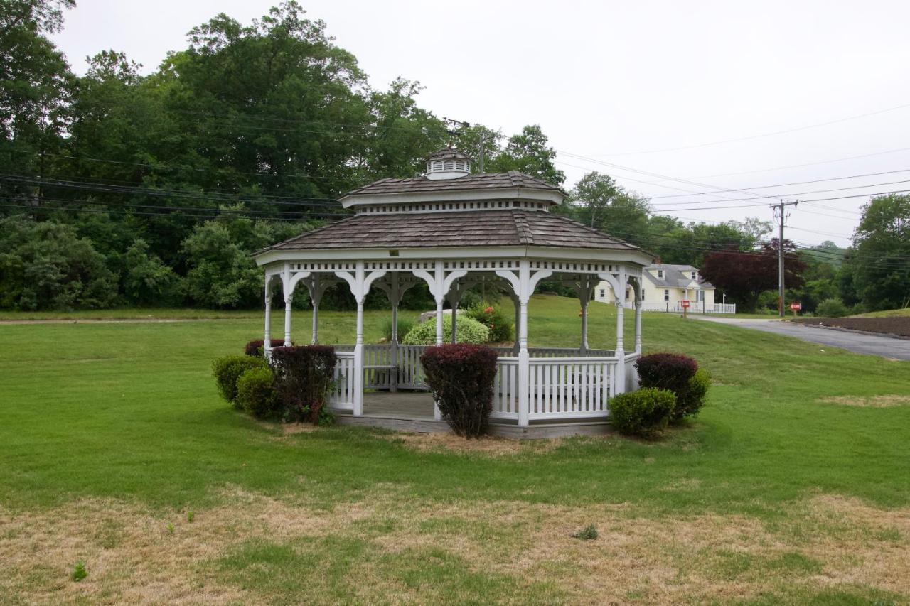 Oakdell Motel Waterford Ct Dış mekan fotoğraf